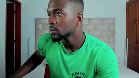 Dylan Taylor online show from December 13, 8:37 pm