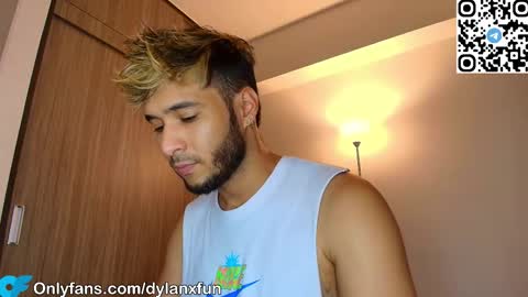 dylanxfun online show from September 19, 2:27 am