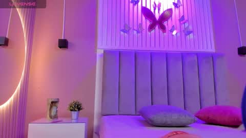 Juana online show from November 29, 11:29 am