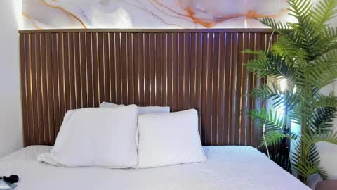 Call me Sofia online show from April 8, 8:56 pm