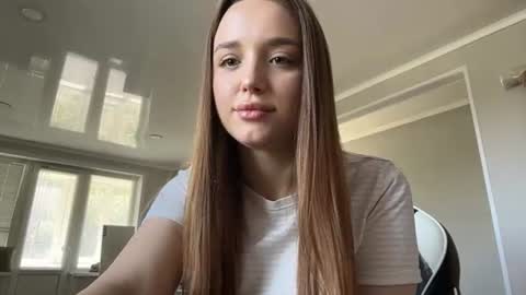 Mia online show from June 25, 10:42 am