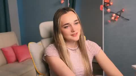 Elizabeth online show from June 13, 2:16 pm
