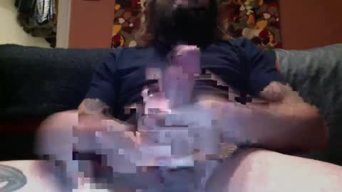 east_bay_guy online show from December 5, 5:43 am