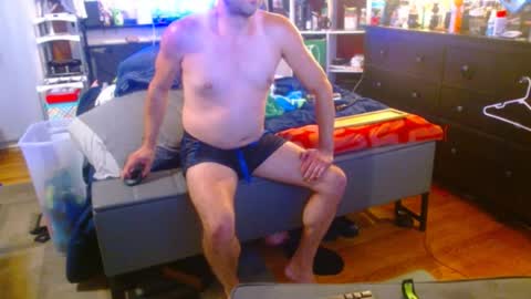 eastbayboy57 online show from June 12, 5:17 am