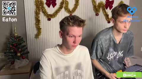 eaton_ online show from December 14, 7:09 pm