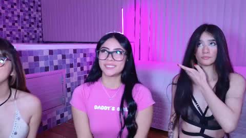    online show from May 27, 8:11 am