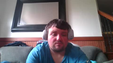 Eazyb91 online show from March 12, 7:06 pm