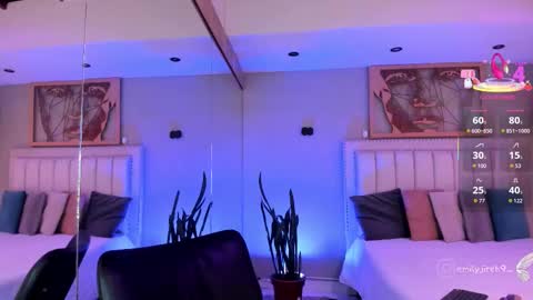      online show from February 4, 11:36 am