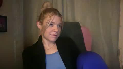 americnbarbie online show from February 24, 1:19 am