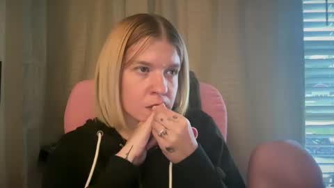 americnbarbie online show from May 27, 11:57 pm