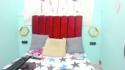 ebony_hot_25 online show from December 18, 11:22 pm