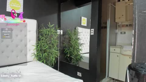 ebony_katterin online show from October 31, 11:43 am