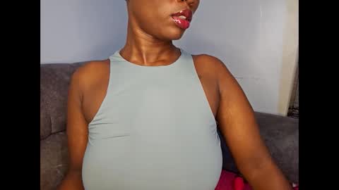 Ebony Melanie online show from November 17, 9:17 pm