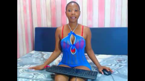 ebonyfirexx4u online show from January 7, 5:45 am