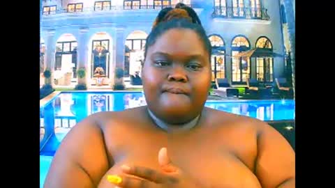 ebonyhotbuns4u2luv online show from March 28, 9:43 am