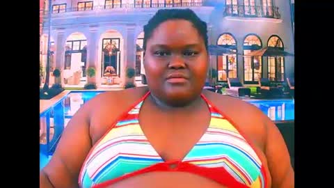 ebonyhotbuns4u2luv online show from May 11, 5:14 am