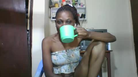 Snapshot of ebonyqueen4 chatting on October 22, 7:44 am JACKLINE online show from October 22, 7:44 am
