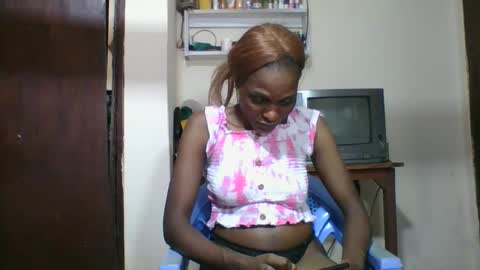 Snapshot of ebonyqueen4 chatting on October 13, 6:43 pm JACKLINE online show from October 13, 6:43 pm