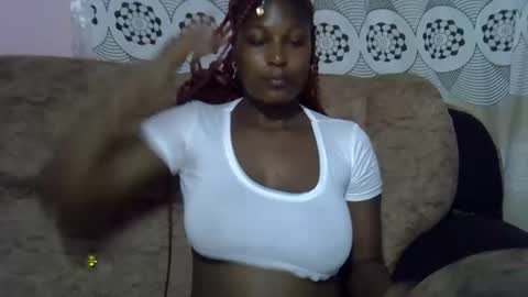 pretty online show from March 27, 9:43 am