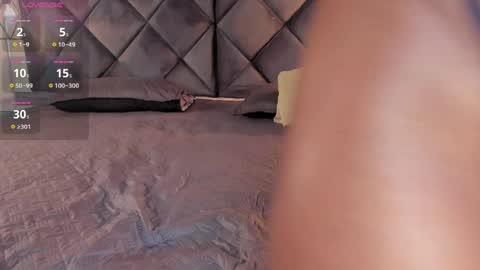 ebonyx40 online show from April 8, 11:13 am