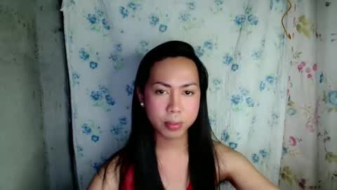 eddfox001 online show from May 4, 1:17 pm