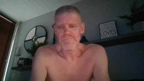 eddie4767 online show from September 8, 5:45 pm