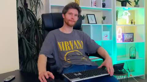 eddie_baker online show from May 28, 10:13 am