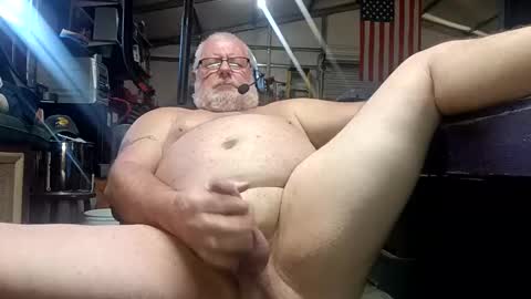 eddy196916 online show from April 9, 8:47 pm