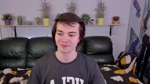 Snapshot of edgar_luck chatting on February 26, 3:25 am Edgar online show from February 26, 3:25 am