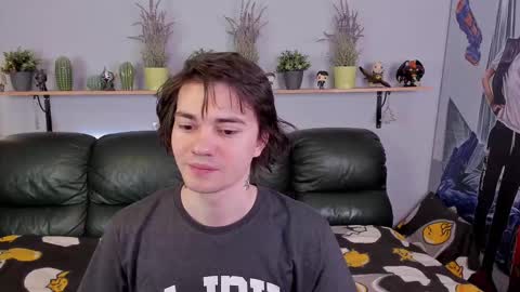 Snapshot of edgar_luck chatting on March 2, 1:15 am Edgar online show from March 2, 1:15 am