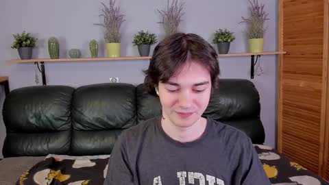 Snapshot of edgar_luck chatting on October 22, 2:37 am Edgar online show from October 22, 2:37 am