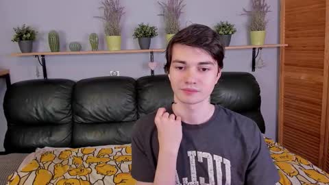 Snapshot of edgar_luck chatting on September 13, 1:52 am Edgar online show from September 13, 1:52 am