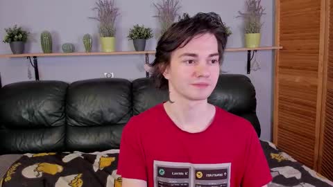 Snapshot of edgar_luck chatting on October 19, 3:22 am Edgar online show from October 19, 3:22 am