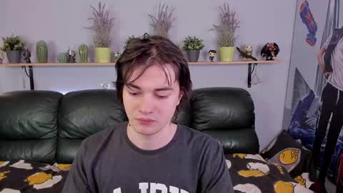 Snapshot of edgar_luck chatting on March 3, 2:15 am Edgar online show from March 3, 2:15 am