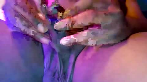 Snapshot of edgedloadhour7 chatting on September 18, 9:24 am edgedloadhour7 online show from September 18, 9:24 am