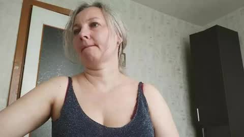 edithmanning online show from May 27, 6:54 am