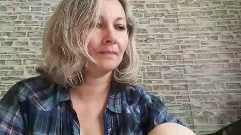 edithmanning online show from September 10, 6:03 am