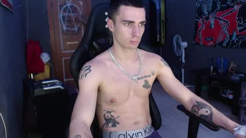 Eduar online show from December 20, 10:54 pm