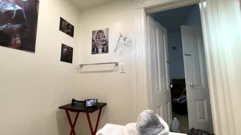 edvmendez1766 online show from March 28, 2:51 pm