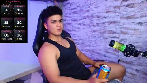 EDWARD CLARCK online show from January 9, 1:33 am