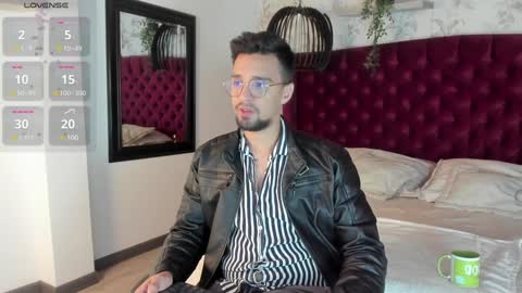 Snapshot of edward_maxx chatting on February 7, 3:34 am Eduardo online show from February 7, 3:34 am