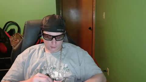 edwardaims_2please online show from April 3, 3:13 am