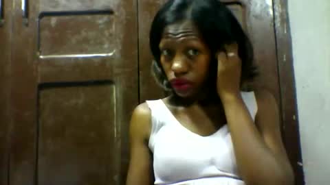 edwige770943 online show from April 23, 5:26 am