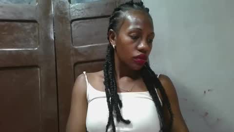 edwige770943 online show from May 26, 9:26 am