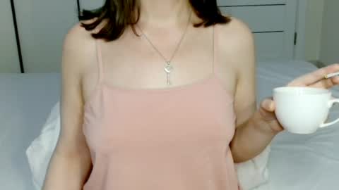 eelena4kiss online show from May 14, 12:14 pm