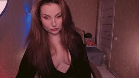 eesmaaarr online show from November 3, 10:22 pm