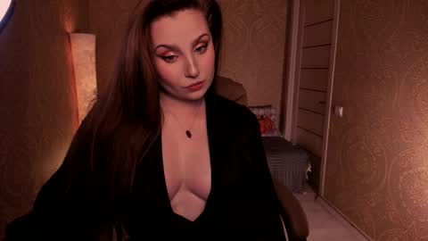 eesmaaarr online show from February 8, 11:19 pm