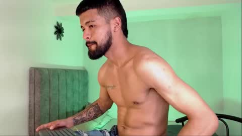 eevil_boys_77 online show from September 27, 5:32 pm