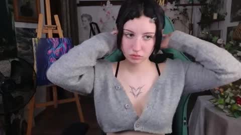 effiemeowley online show from April 2, 5:48 am