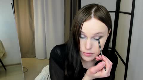 Effie Mur online show from January 31, 8:50 pm